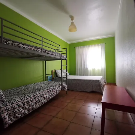 Beach House Surfing Peniche Holiday home *