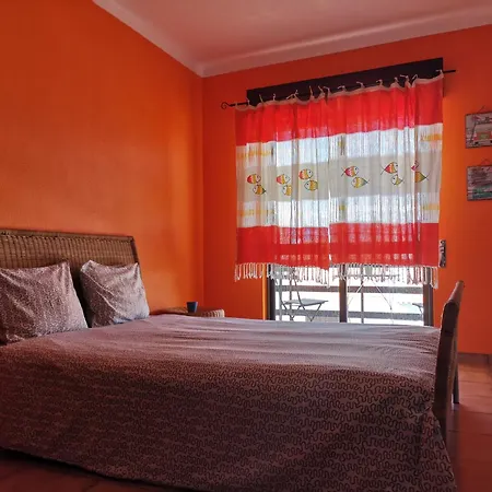 Beach House Surfing Peniche Holiday home *